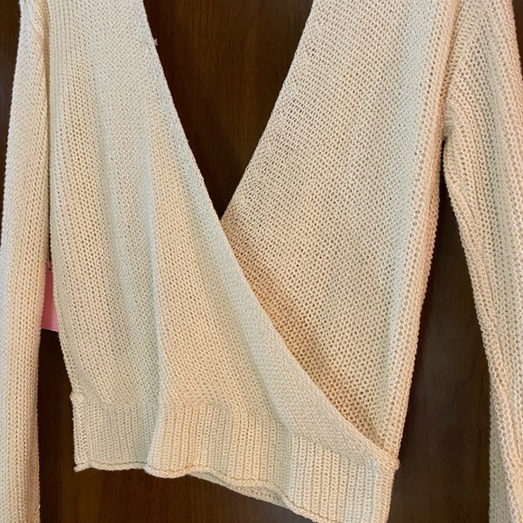Forever 21 Deep V-Neck sweater - Picture 6 of 8